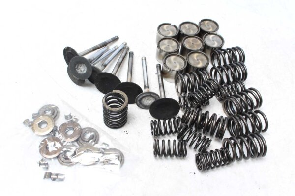 Válvulas, resortes de válvulas, árboles de levas. Suzuki GSX 1100 F GV72C 88-96