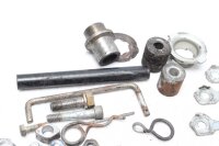 Sekoitettu paljon jäljellä olevia osia Kawasaki...