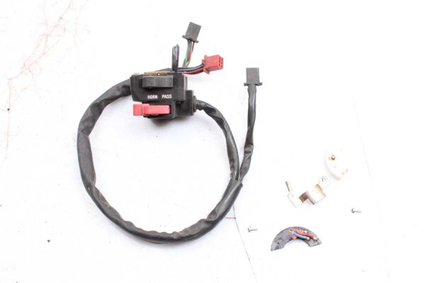 Ohjaustangon kytkimen ohjaustangon kiinnitys vasemmalla Kawasaki GPZ 550 Unitrak KZ550B/H 82-83