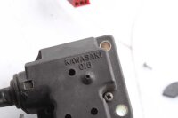 Ohjaustangon kytkimen ohjaustangon kiinnitys vasemmalla Kawasaki GPZ 550 Unitrak KZ550B/H 82-83