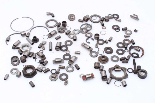 Blandat mycket återstående delar Kawasaki GPZ 750 Unitrak ZX750A3 83-85