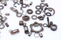 Blandat mycket återstående delar Kawasaki GPZ 750 Unitrak ZX750A3 83-85