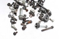 Sekoitettu paljon jäljellä olevia osia Kawasaki GTR 1000 ZGT00A/96 96-06