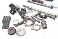 Sekoitettu paljon jäljellä olevia osia Kawasaki GPX 600 R ZX600C1-C5 88-92