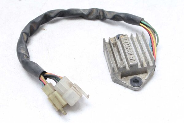 Tasasuuntaajan säädin Kawasaki Z 750 R ZR750N 11-14