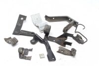 Sekoitettu paljon jäljellä olevia osia Kawasaki...