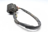 Ohjaustangon kytkimen ohjaustangon kiinnitys vasemmalla...