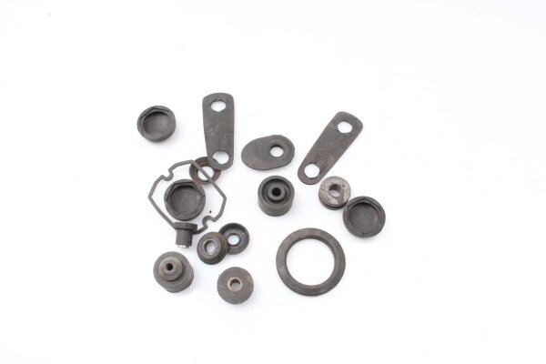 Sekoitettu paljon jäljellä olevia osia Kawasaki GPZ 750 Unitrak ZX750A3 83-85