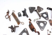 Sekoitettu paljon jäljellä olevia osia Kawasaki...