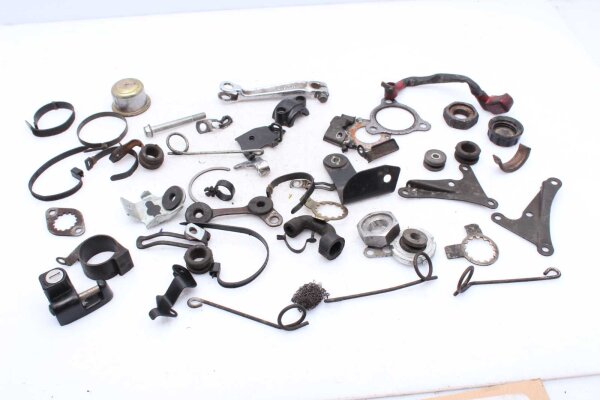 Sekoitettu paljon jäljellä olevia osia Unbekannt Konvolut