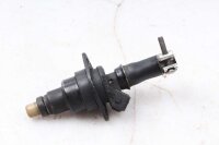 Ruiskutussuutin ylhäällä edessä...