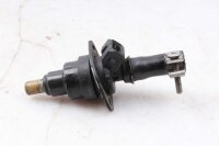 Ruiskutussuutin ylhäällä edessä...