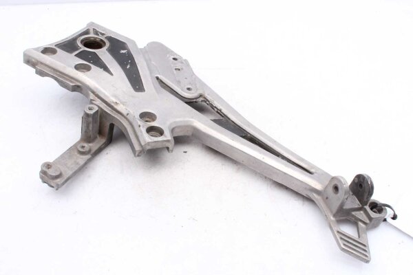 Placa de sujeción del reposapiés a la derecha Kawasaki GPZ 900 R ZX900A/1-6 84-89