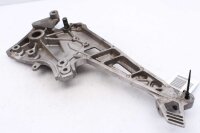 Jalkatuen kiinnityslevy vasemmalla Kawasaki GPZ 900 R ZX900A/1-6 84-89