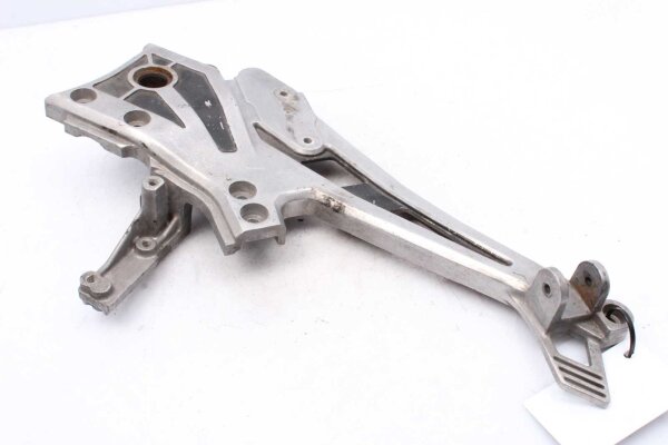 Fodstøttens holdeplade til højre Kawasaki GPZ 900 R ZX900A/1-6 84-89