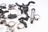 Lot mixte de pièces restantes Kawasaki GPZ 900 R ZX900A/1-6 84-89