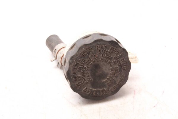 Takajarrupumpun säiliö Kawasaki GPZ 900 R ZX900A/1-6 84-89