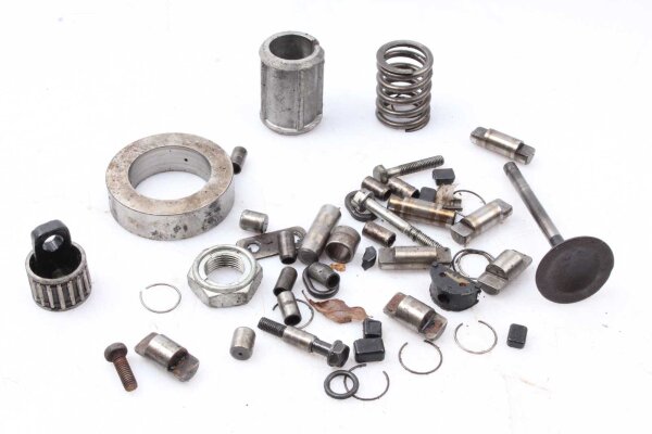 Blandet parti af resterende dele Kawasaki Z 1000 Z1-R Z1F/B 79-80
