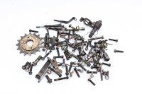 Lot mixte de pièces restantes Kawasaki GPZ 500 S...