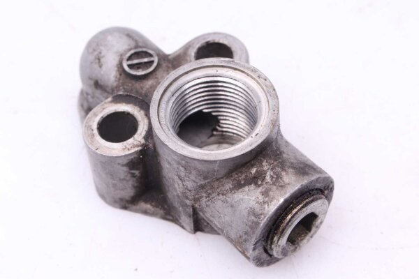 Moottorin kannen jakaja Kawasaki Z 1000 ST KZT00E 79-80