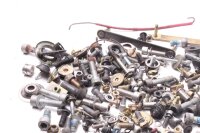 Sekoitettu paljon jäljellä olevia osia BMW K...