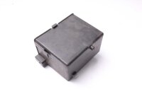 Compartimento de almacenamiento de la caja de fusibles...