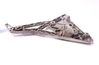 Fotstödets fästplatta till vänster Yamaha...