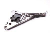 Fotstödets fästplatta till vänster Yamaha...