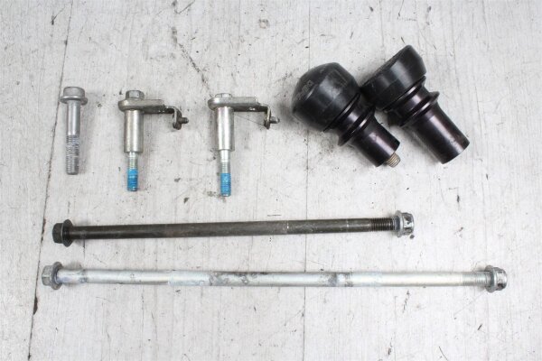 Motorhalter Befestigung Bolzen Sturzbügel Suzuki GSR 600 WVB9 06-11