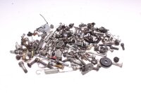 Lote mixto de piezas restantes. Kawasaki GPZ 900 R...