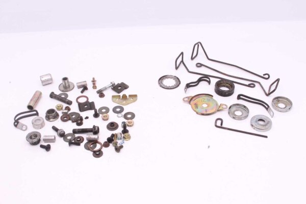 Konvolut Restteile Schrauben Motor Suzuki GSX 1100 S Katana GSX1100S 82-84