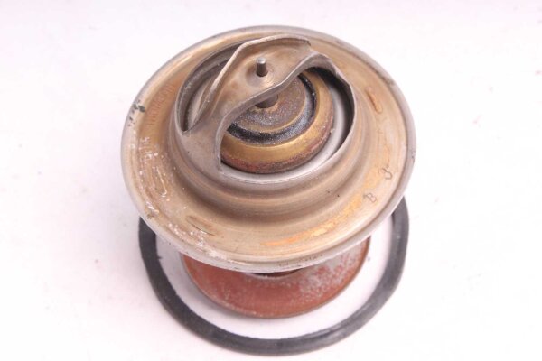 Termostaatti BMW K 1100 RS K589 0522 92-96