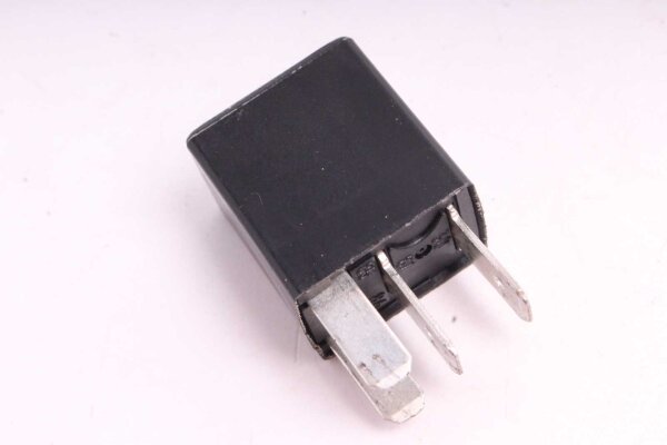 Relämagnetomkopplare BMW K 1100 RS K589 0522 92-96