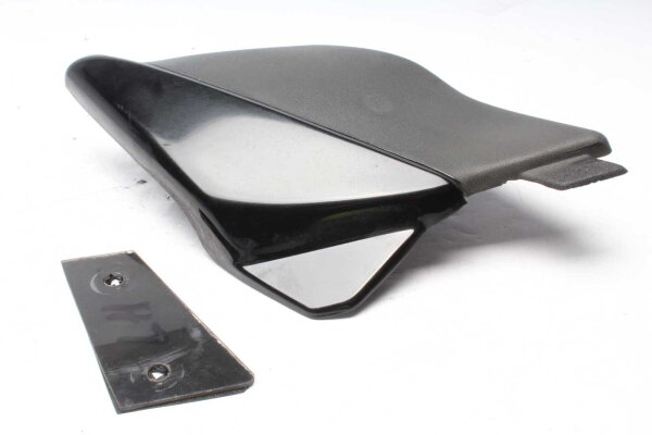 Ilmansuodattimen kotelo oikealla Triumph Tiger 900 T400 93-98