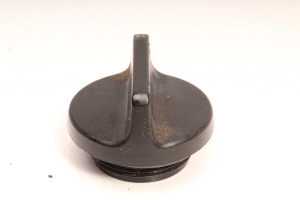 oil inlet engine cover Kawasaki GPZ 400 Unitrak KZ400J/M 85-85