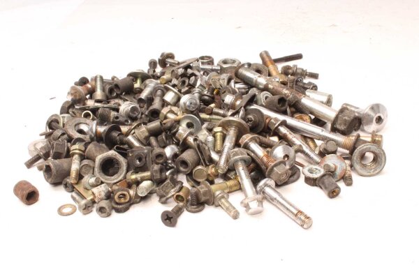 sekoitettu erä Yamaha FJ 1100 47E 84-85