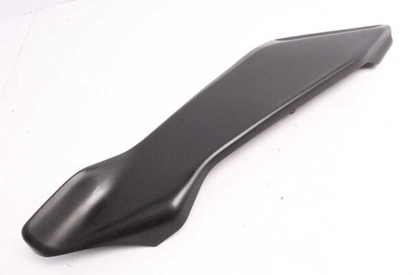 Sivupaneelipaneeli oikealla MV Agusta Brutale 910 S F4 05-07