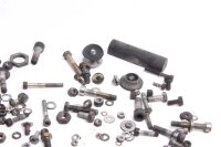 Sekoitettu paljon jäljellä olevia osia BMW R 100 GS 247E 0473 86-96