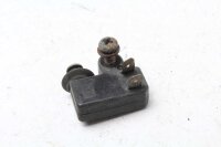 Brytare för bromsljus fram Yamaha FZ 750 1FN 85-86