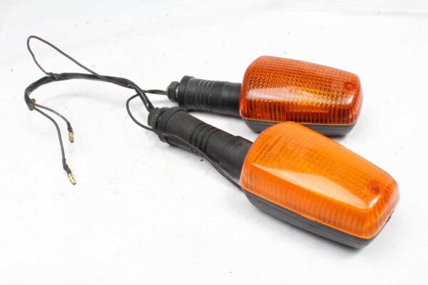 Takana vasen oikea suuntavilkku Yamaha SRX 600 1XL 86-91