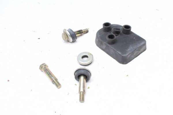 Restanti parti del portatarga Yamaha FZ 750 1FN 85-86