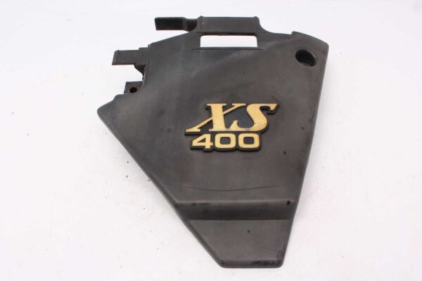 Sivupaneelipaneeli oikealla Yamaha XS 400 Dohc 12E 82-84