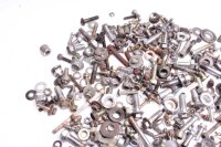 Lotto misto di parti rimanenti Yamaha XV 750 Virago 4FY...