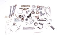 Lotto misto di parti rimanenti Yamaha XV 750 Virago 4FY...