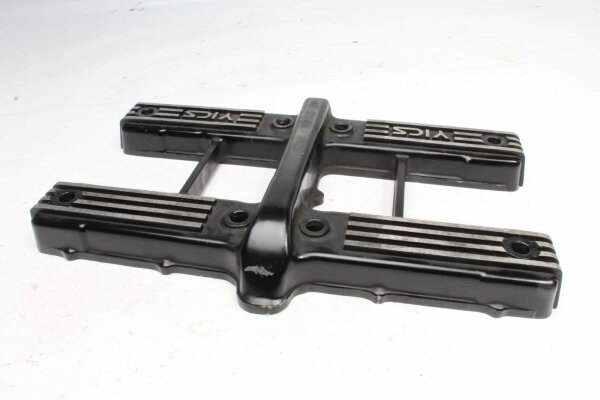 cylinder head cover valve cover Yamaha XJ 900 F Strider 31A 83-84