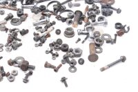 paljon jäljellä olevia osia Yamaha SR 125 SR125 96-02