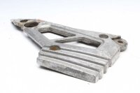 plaque de montage du repose-pied arrière droit...