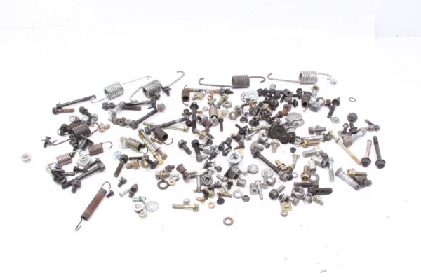 beaucoup de pièces restantes Yamaha XJ 900 N 58L 85-86