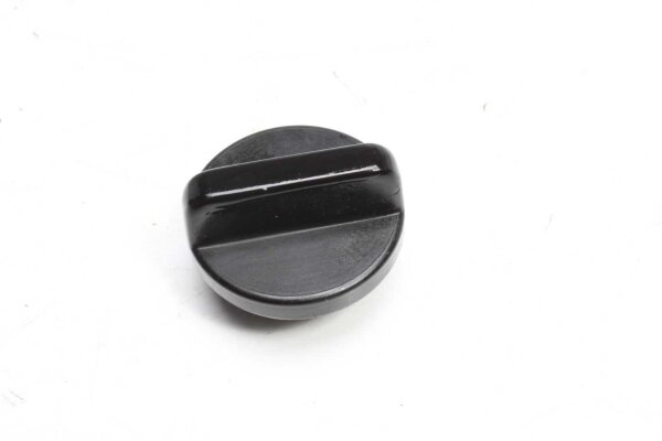 täyttökaulan kannen sulkeminen Yamaha FJR 1300 RP04 01-02