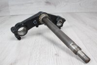 Lower fork bridge below Kawasaki GPZ 1000 RX ZXT00A 86-87